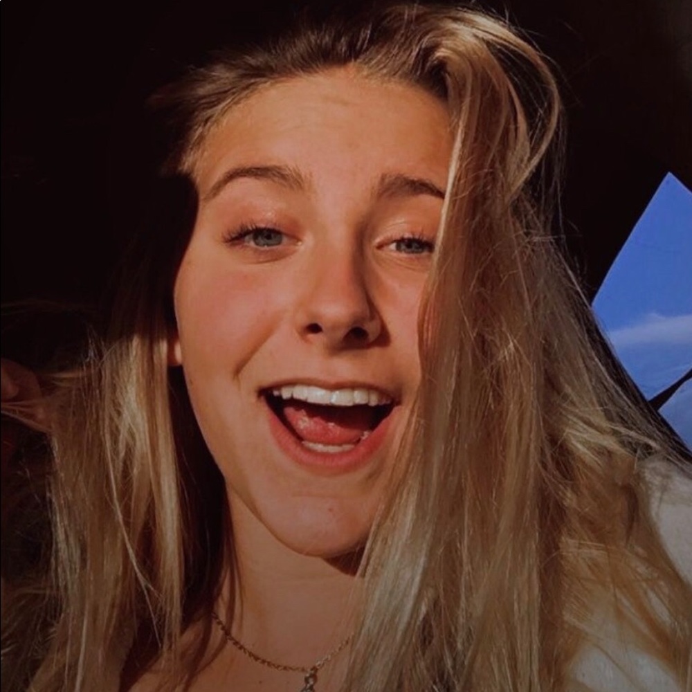 Meet your Posher, Sara